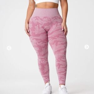 NVGTN Pink Camo Seamless Leggings